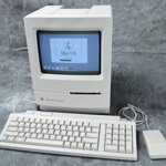 Macintosh Classic II n1